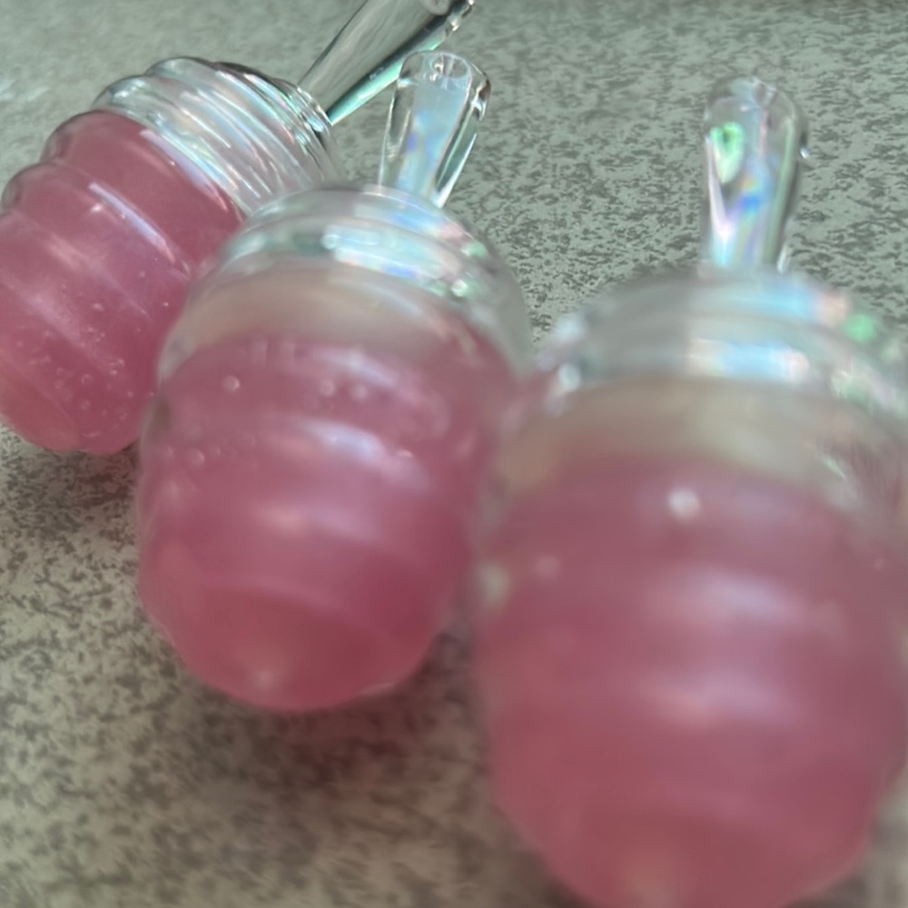 Home made lipgloss made with natural ingredients